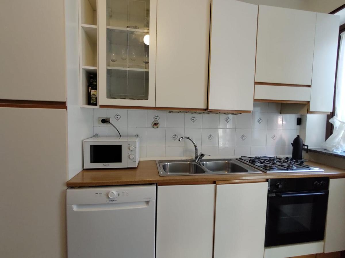 Casa Clivia - 3 Bedroom Apartment With Lake View Stresa Bagian luar foto